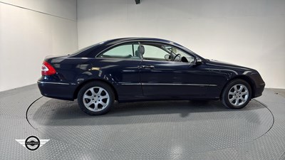 Lot 390 - 2002 MERCEDES CLK 320 ELEGANCE AUTO
