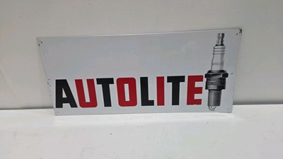 Lot 589 - AUTOLITE SPARK PLUG TIN SIGN 20" X 9"