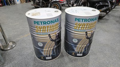 Lot 679 - 2 EMPTY PETRONAS OIL DRUMS