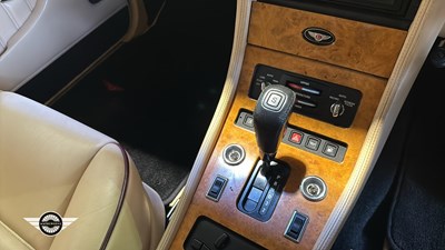Lot 404 - 1997 BENTLEY TURBO R LWB