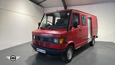 Lot 524 - 1995 MERCEDES 310 VAN