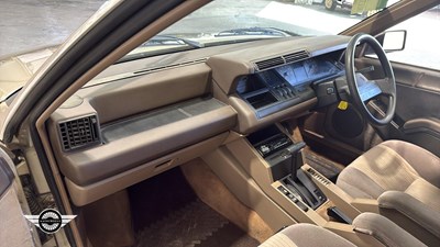 Lot 430 - 1989 RENAULT 25 GTX AUTO