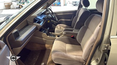 Lot 430 - 1989 RENAULT 25 GTX AUTO