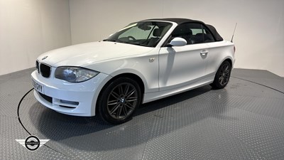 Lot 512 - 2009 BMW 120I SE
