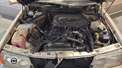 Lot 444 - 1991 MERCEDES 190E AUTO