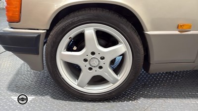 Lot 444 - 1991 MERCEDES 190E AUTO