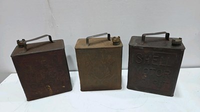Lot 707 - 3 x 2 SHELL GALLON PETROL CANS