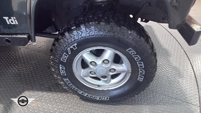 Lot 408 - 1995 LAND ROVER 90 DEFENDER COUNTY SW TDI