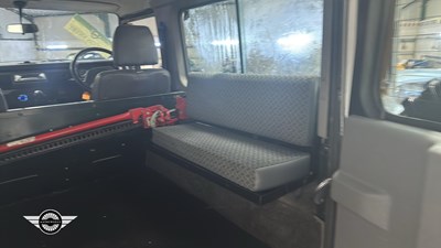 Lot 408 - 1995 LAND ROVER 90 DEFENDER COUNTY SW TDI