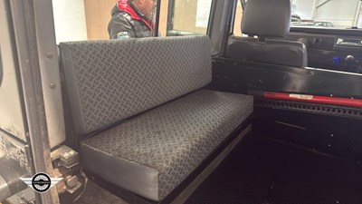 Lot 408 - 1995 LAND ROVER 90 DEFENDER COUNTY SW TDI