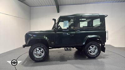 Lot 408 - 1995 LAND ROVER 90 DEFENDER COUNTY SW TDI