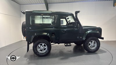 Lot 408 - 1995 LAND ROVER 90 DEFENDER COUNTY SW TDI