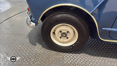 Lot 438 - 1966 AUSTIN MINI DE LUX