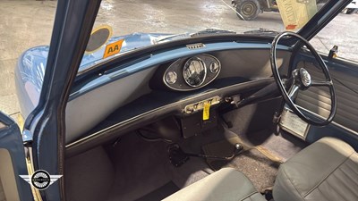 Lot 438 - 1966 AUSTIN MINI DE LUX