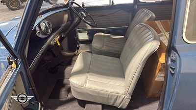 Lot 438 - 1966 AUSTIN MINI DE LUX