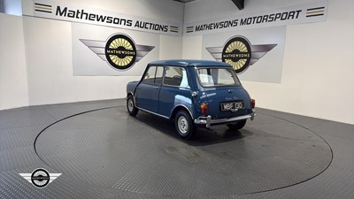 Lot 438 - 1966 AUSTIN MINI DE LUX