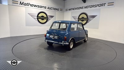 Lot 438 - 1966 AUSTIN MINI DE LUX