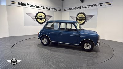 Lot 438 - 1966 AUSTIN MINI DE LUX
