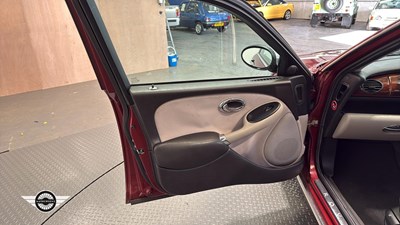 Lot 570 - 2001 ROVER 75 CLUB AUTO