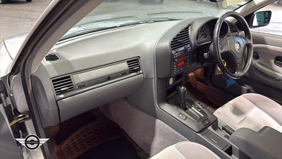 Lot 722 - 1998 BMW 318 IS AUTO