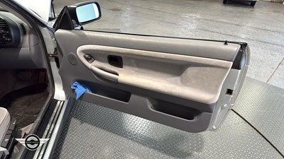 Lot 722 - 1998 BMW 318 IS AUTO