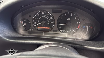 Lot 722 - 1998 BMW 318 IS AUTO