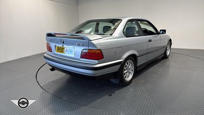 Lot 722 - 1998 BMW 318 IS AUTO