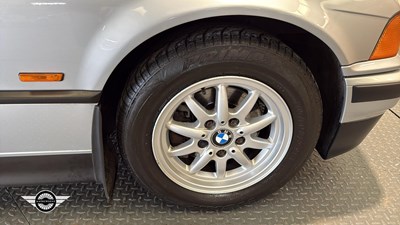 Lot 722 - 1998 BMW 318 IS AUTO