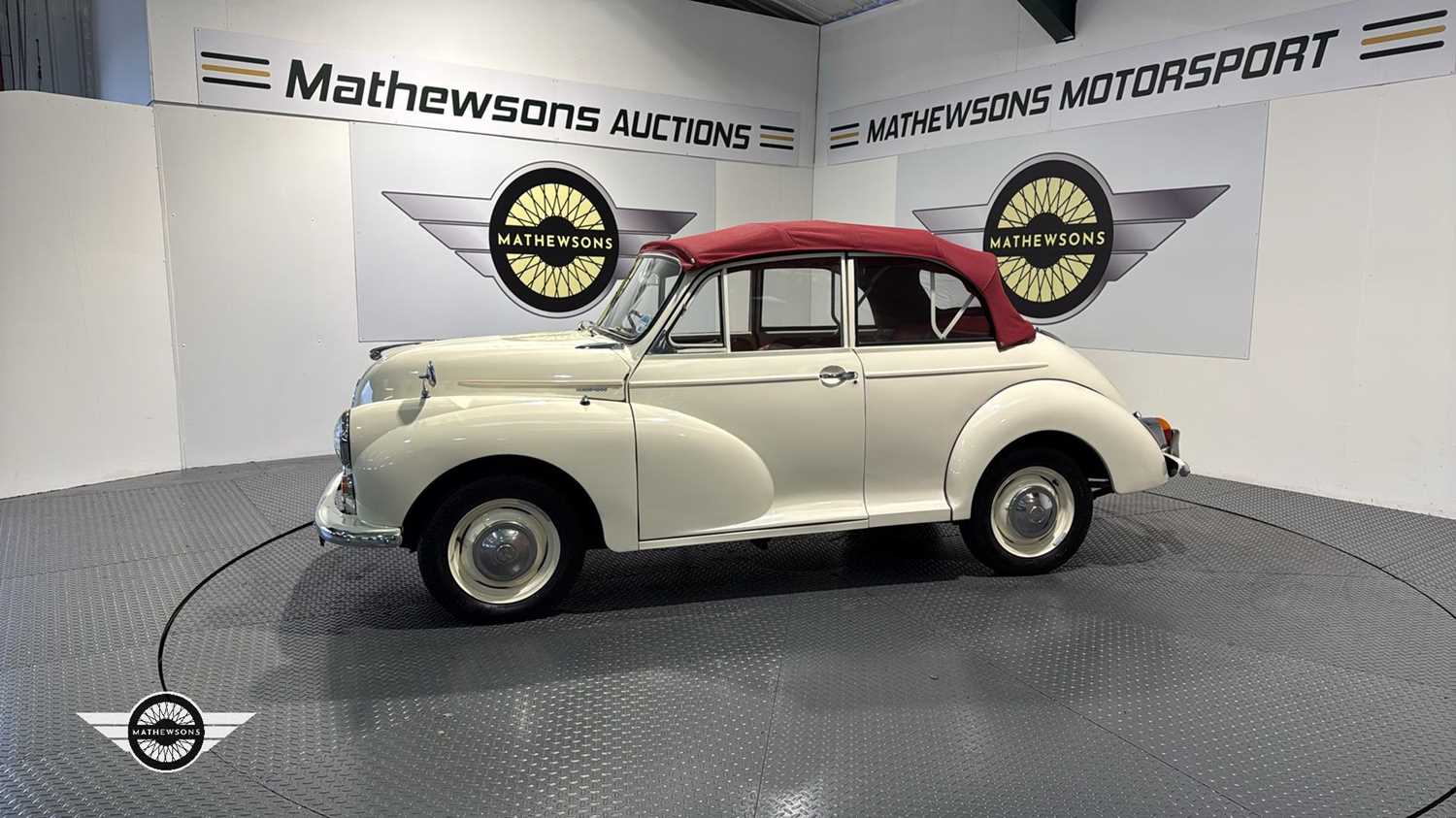 Lot 670 - 1966 MORRIS MINOR 1000