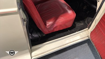 Lot 670 - 1966 MORRIS MINOR 1000