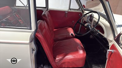 Lot 670 - 1966 MORRIS MINOR 1000