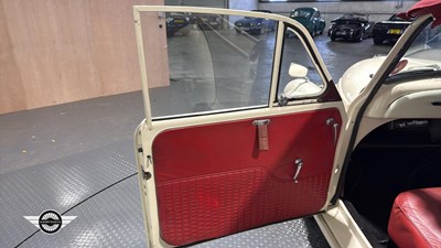 Lot 670 - 1966 MORRIS MINOR 1000