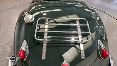 Lot 672 - 1955 JAGUAR XK140