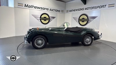 Lot 672 - 1955 JAGUAR XK140