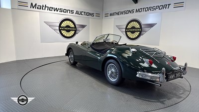 Lot 672 - 1955 JAGUAR XK140