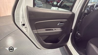 Lot 844 - 2019 DACIA DUSTER COMFORT TCE 4X2
