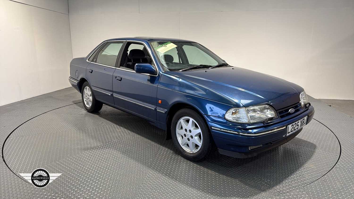 Lot 36 - 1993 FORD GRANADA GHIA I AUTO