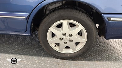 Lot 36 - 1993 FORD GRANADA GHIA I AUTO