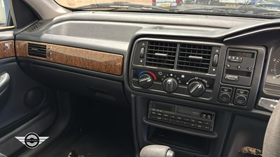 Lot 36 - 1993 FORD GRANADA GHIA I AUTO