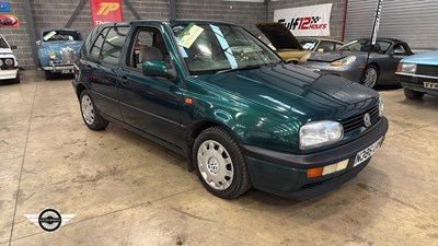 Lot 899 - 1995 VOLKSWAGEN GOLF GL