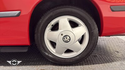 Lot 750 - 1994 VAUXHALL CALIBRA 8V MANUAL