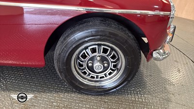 Lot 798 - 1974 MG B GT V8