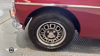 Lot 798 - 1974 MG B GT V8