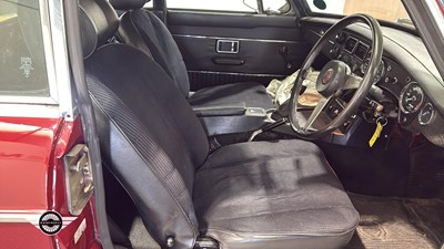 Lot 798 - 1974 MG B GT V8