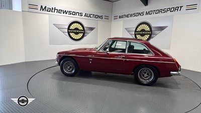 Lot 798 - 1974 MG B GT V8