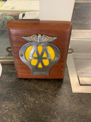 Lot 366 - MOUNTED AA BADGE