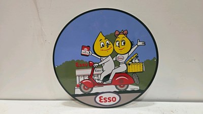 Lot 455 - MR & MRS DRIP ON SCOOTER , REPRODUCTION SIGN 20" DIA