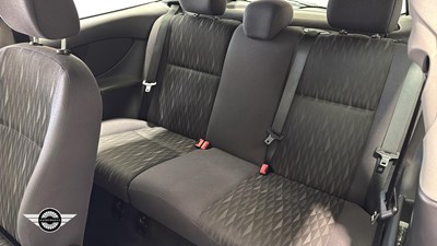 Lot 820 - 2004 FORD FOCUS ZETEC 1.8