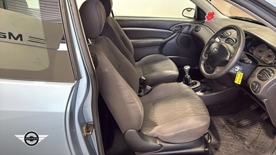 Lot 820 - 2004 FORD FOCUS ZETEC 1.8