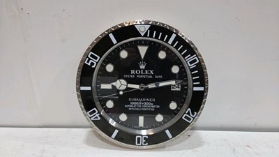 Lot 795 - ROLEX STYLE SUBMARINER WALL CLOCK